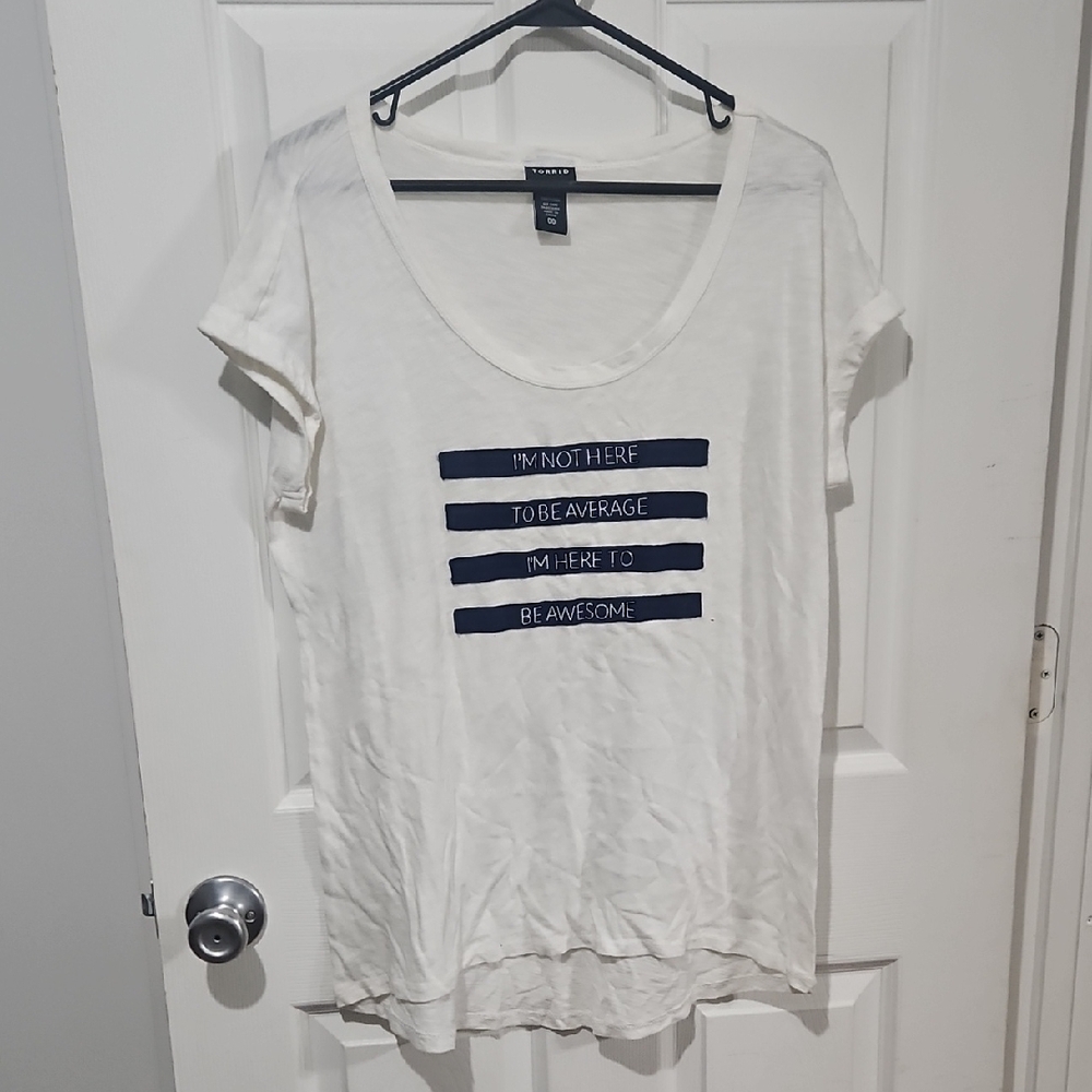 Bundle Sale | 4 For $20 | Torrid White Tee with Navy Graphic Size 00